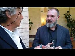 Carlo Lucarelli al Caffè Letterario