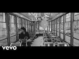VIDEO Francesco Renga "Aspetto che torni" (Official Video, Sanremo 2019)