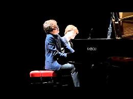 La performance dei pianisti Kolesnikov, Tchaidze e Tsoy a Casalmaggiore