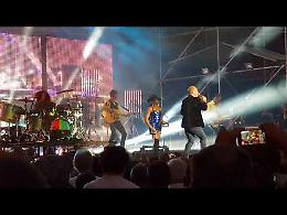 VIDEO I Simple Minds in piazza del Comune a Cremona