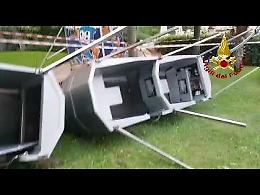 VIDEO Movieland, incidente alla monorotaia