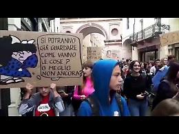 VIDEO Fridays For Future, studenti in piazza a Crema