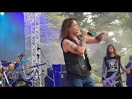 VIDEO L'esibizione della band Reece