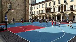 Quando il basket si gioca in piazza Duomo, nel cuore della città