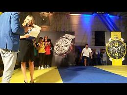 La grande festa in piazza Duomo a Crema per la presentazione della Pergolettese con Anna Falchi