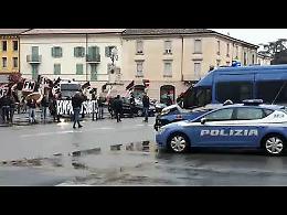 VIDEO Presidio di Forza Nuova e forze di sinistra: Crema blindata