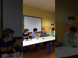 VIDEO Conferenza stampa sul 'caso scabbia' alla primaria San Bernardino