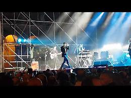 VIDEO2 Il concerto dei Franz Ferdinand in piazza del Comune a Cremona