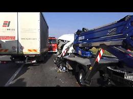 Il video dell'incidente di Vescovato che ha mandato in tilt il traffico su via Mantova