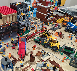 Esposizione di LEGO e concorso a premi per raccolta fondi