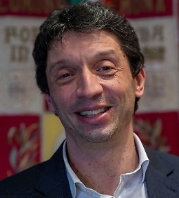 Scuola, Galimberti: «Sono passato dal liceo per ricordarmi studente»