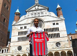 Calcio, Dessers ha firmato: la Cremonese ha il suo bomber