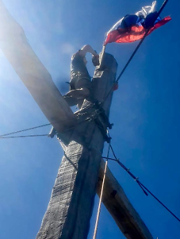 Rimossa la bandiera russa issata in Val Rendena