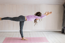 Lezione di Yoga con Monica Carolina Bonetti