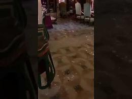 VIDEO Venezia travolta dall'acqua