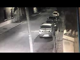 VIDEO Auto danneggiate a Soresina: ecco il vandalo in azione