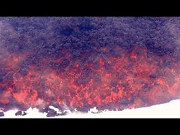 VIDEO Eruzione Etna. La spettacolare colata lavica nella neve