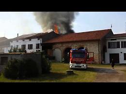 Il video dell'incendio a Breda Cisoni