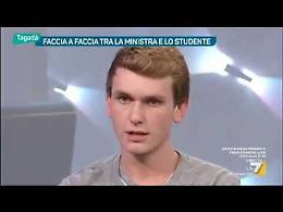 VIDEO Lo studente cremonese Enrico Galletti faccia a faccia con la ministra dell'Istruzione Fedeli su a Tagadà su La7