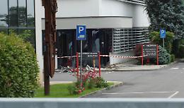Bomba nella notte alla ditta Storti