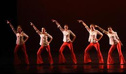 Questa sera ''Omaggio a Gaber'' con Dancenter al Ponchielli