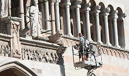 Duomo, lotta ai piccioni