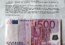 Anonimo dona metà stipendio per aiutare un padre disoccupato