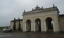 Scacco alla gang dei cimiteri, presi col rame sul furgone