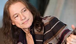 Il grande chitarrista americano Robben Ford allo Zenith di Casalmaggiore il 14 febbraio