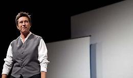 Al Teatro di Ragazzola ''La fabbrica dei preti'' sabato 16 novembre di e con Giuliana Musso