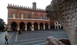 Quando la piazza era un... muro