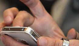 Gli affetti familiari surrogati col telefonino
