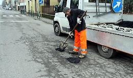 Rattoppi sulle strade di città
e tangenziale presto a nuovo

