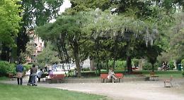 La protesta: giardini di Porta Serio, bui sporchi e pericolosi