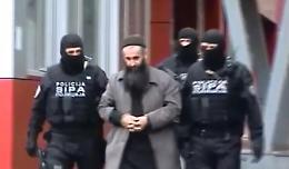 Arrestato l'imam Bosnic
'Arruolava jihadisti'