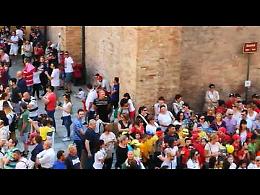 VIDEO Fatf, la festa in piazza dei bambini