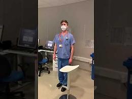 VIDEO Coronavirus, il medico-tenore dà la carica ai colleghi con la lirica