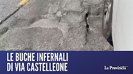 Strade dissestate: in via Castelleone buche infernali