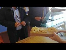 VIDEO2 La visita dell'assessore regionale Fabio Rolfi alla Scuola Casearia