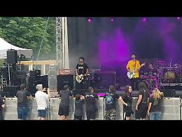 VIDEO L'esibizione della band Dead Beat Soul
