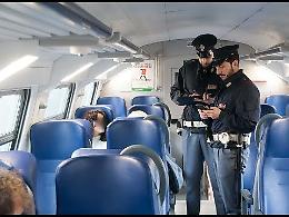 VIDEO Una mattinata con la Polfer a bordo dei treni