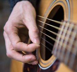 Concerto per chitarra classica in ricordo di Cesare Gualazzini
