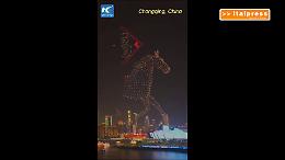 Capodanno cinese, uno spettacolo di droni per accogliere l'anno del cavallo