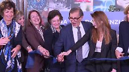 La Russa inaugura la mostra &ldquo;Una vita da scienziata"