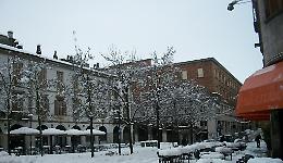 Piazza della Pace in bianco (Gloria Piva)
