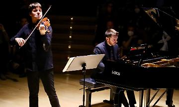 Virtuosismo, fantasia e versatilità: il debutto è un applauso senza fine