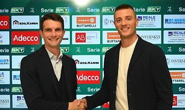 La Cremonese riabbraccia Ciofani: "Imparo dai giovani per diventare un buon direttore sportivo"