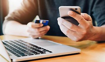 Assicurazioni fantasma: migliaia di euro in fumo