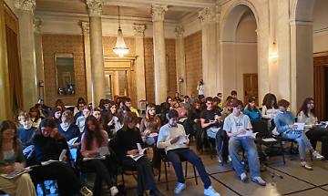 Sguardi e penna affilati: ecco i 52 cronisti teatrali