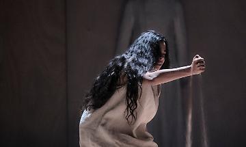 #DIRITTODICRITICA: 'Tragùdia. Il canto di Edipo', vota l'autore della recensione migliore